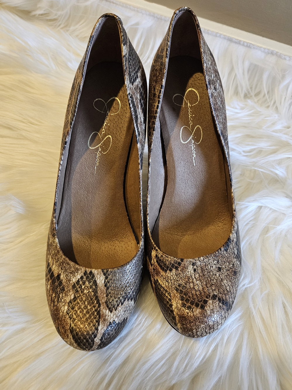 Jessica Simpson Brown Snake-Print Pumps EUC Size 8